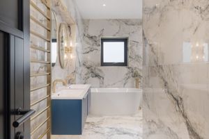 Photo 26- click for photo gallery